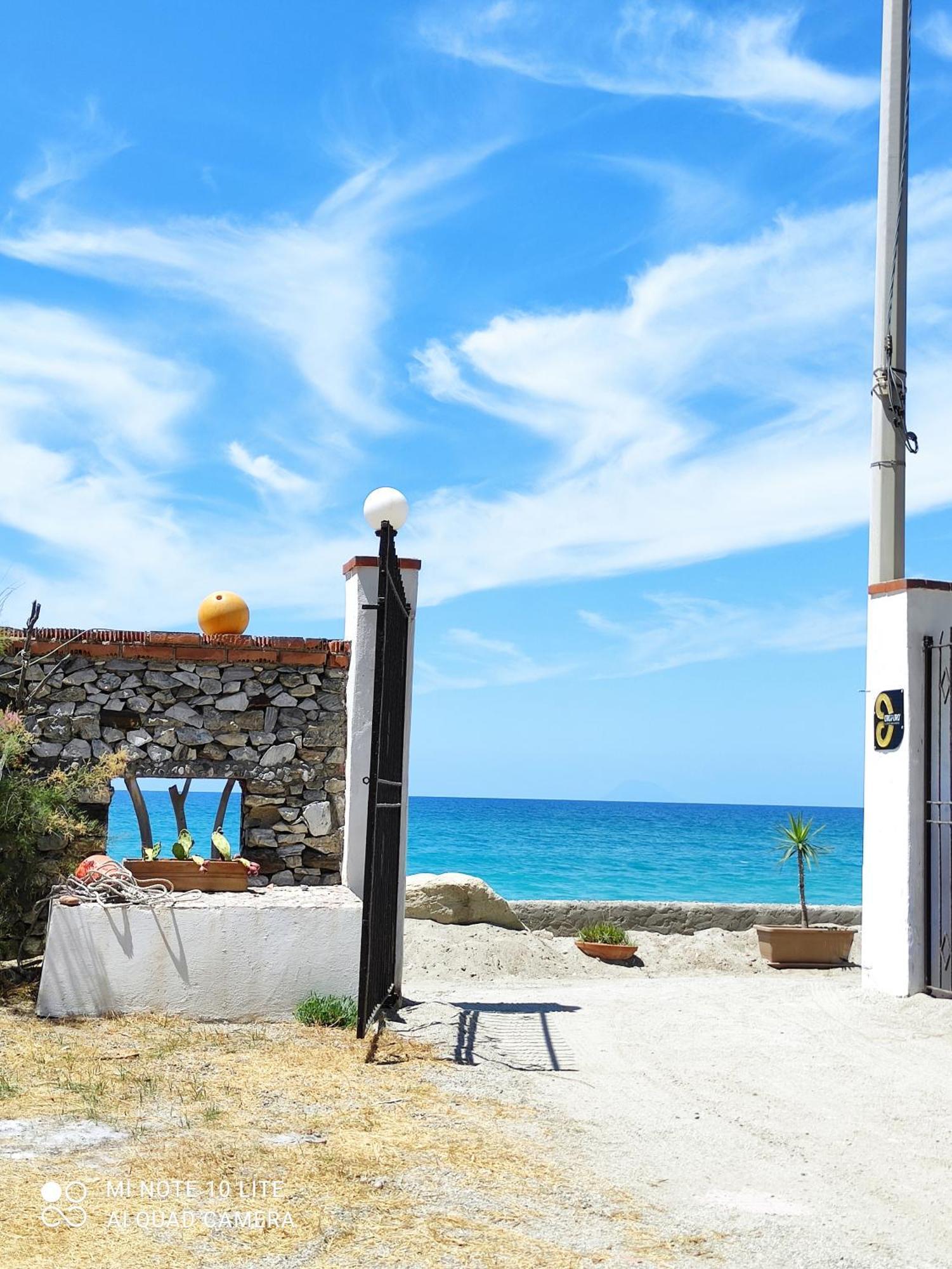 La Casa A Mare B&B Messina Ruang foto