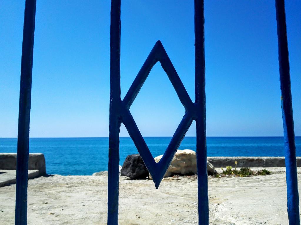 La Casa A Mare B&B Messina Bagian luar foto