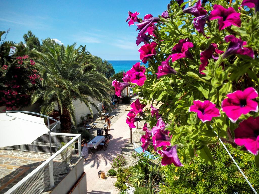 La Casa A Mare B&B Messina Bagian luar foto